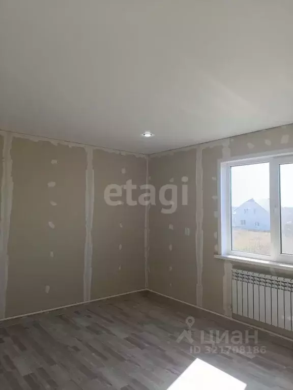 Дом в Белгородская область, Вейделевка рп ул. Маршала Жукова, 27 (92 ... - Фото 1