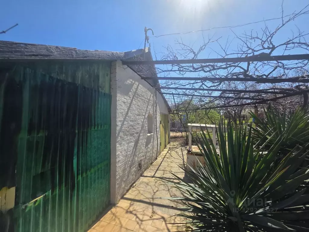 Дом в Крым, Ленинский район, Заветненское с/пос, Пантикапей СПК  (25 ... - Фото 1