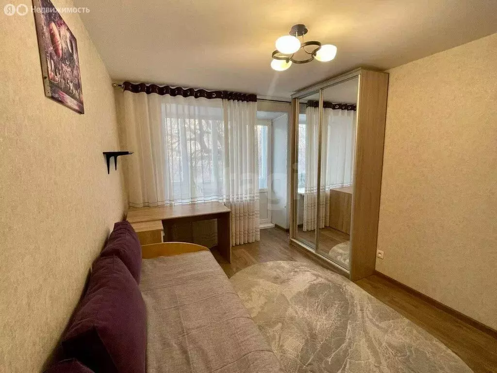 3-комнатная квартира: Ишим, улица Шаронова, 5 (57.1 м) - Фото 1