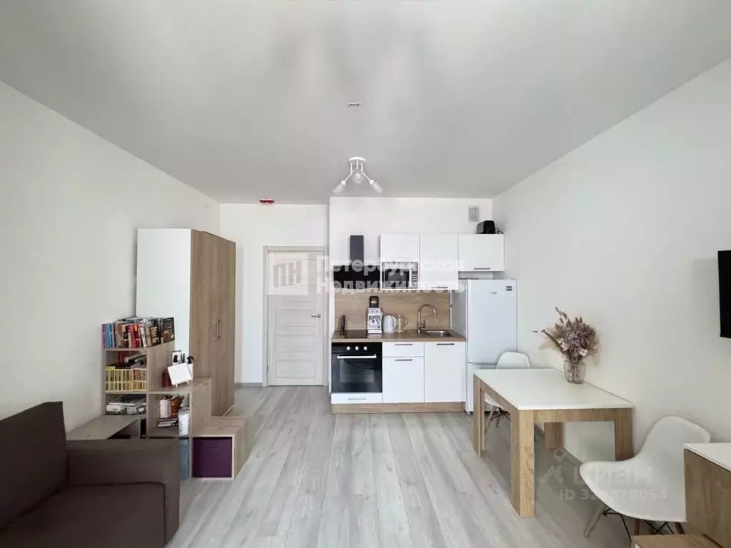 Студия Санкт-Петербург Фарфоровская ул., 3к2 (24.1 м) - Фото 1