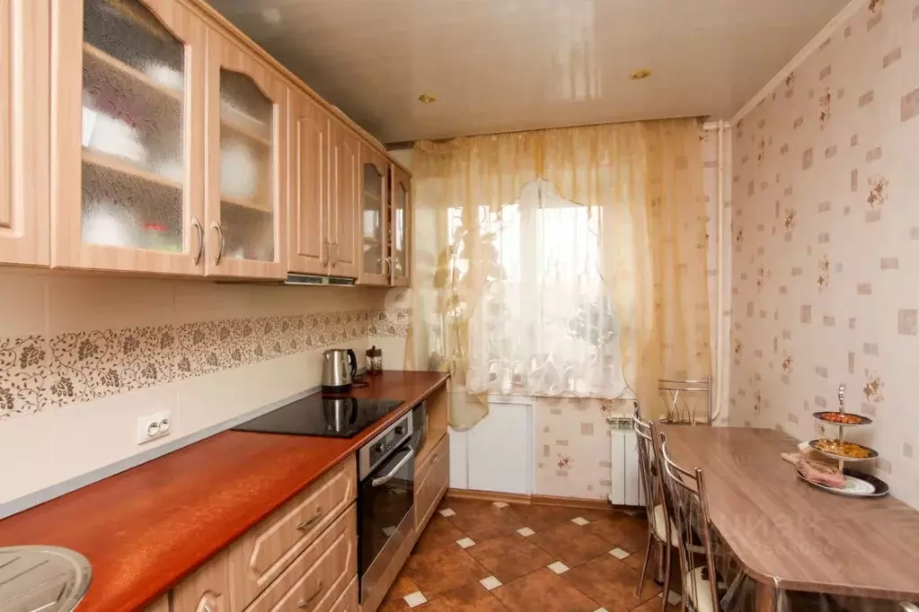 3-к кв. Челябинская область, Челябинск ул. Чайковского, 183 (59.0 м) - Фото 0