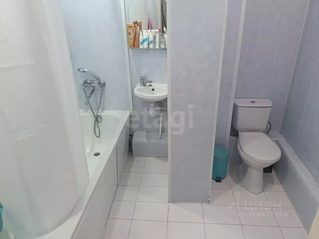 1-к кв. Тюменская область, Тюмень ул. Федюнинского, 56к1 (40.7 м) - Фото 0