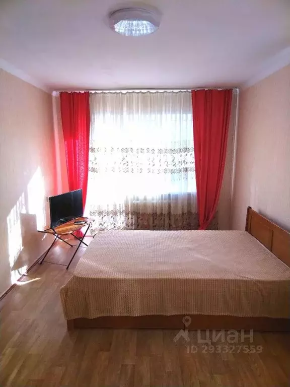 1-к кв. Псковская область, Великие Луки просп. Гагарина, 12/42 (32.0 ... - Фото 0