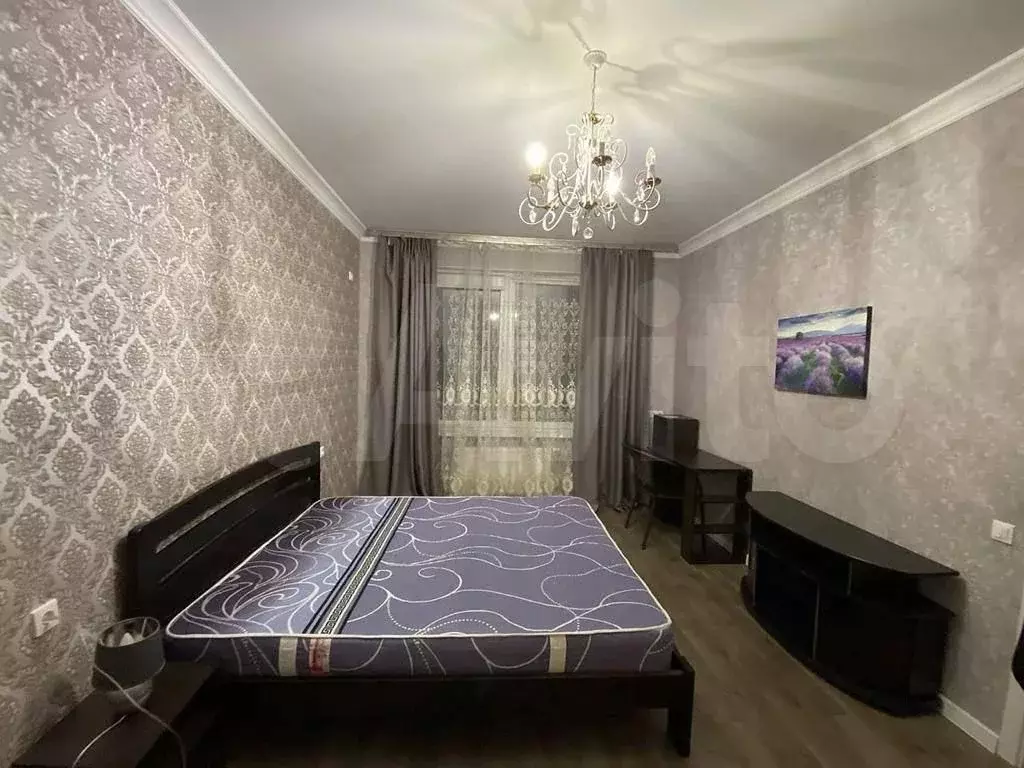 1-к. квартира, 38 м, 4/22 эт. - Фото 0