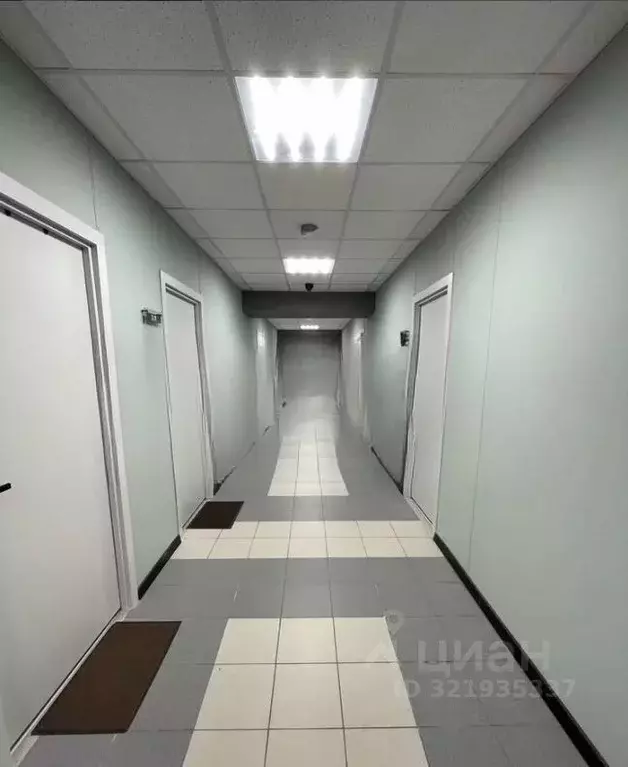 Офис в Новгородская область, Великий Новгород бул. Воскресенский, 4с1 ... - Фото 1