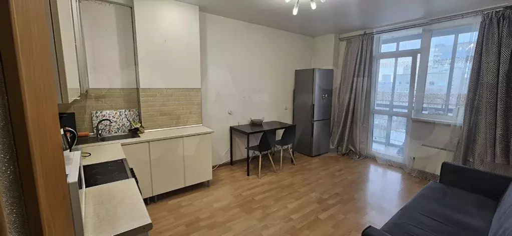 1-к кв. Свердловская область, Екатеринбург ул. Фурманова, 103 (53.0 м) - Фото 1