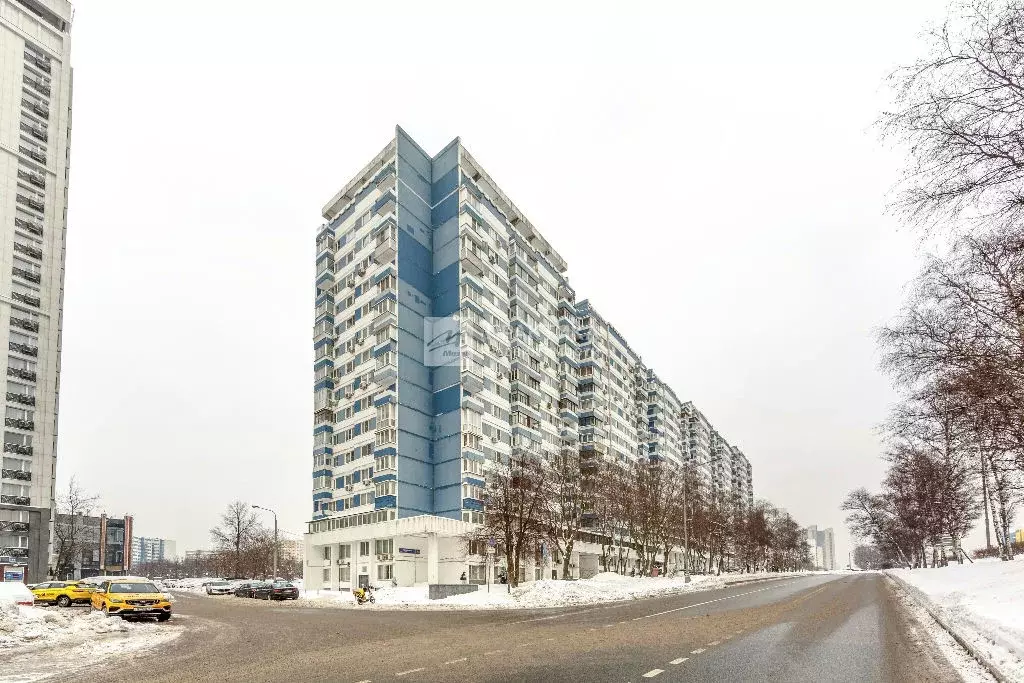 Продается 3-комнатная квартира - Фото 1