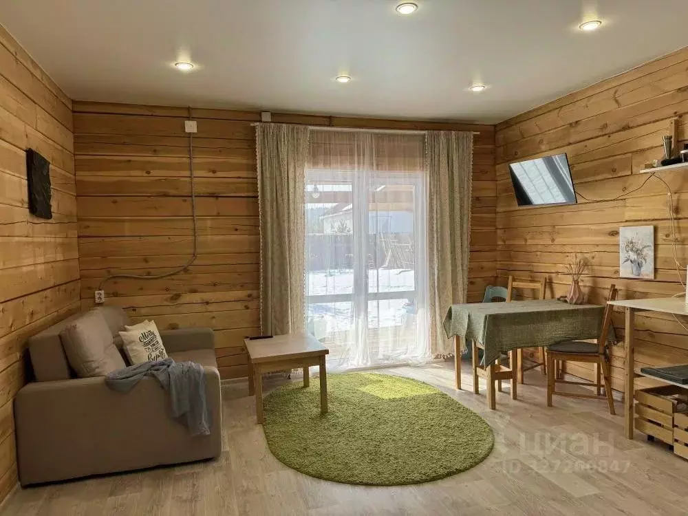 Дом в Иркутская область, Иркутский муниципальный округ, д. Карлук ул. ... - Фото 1