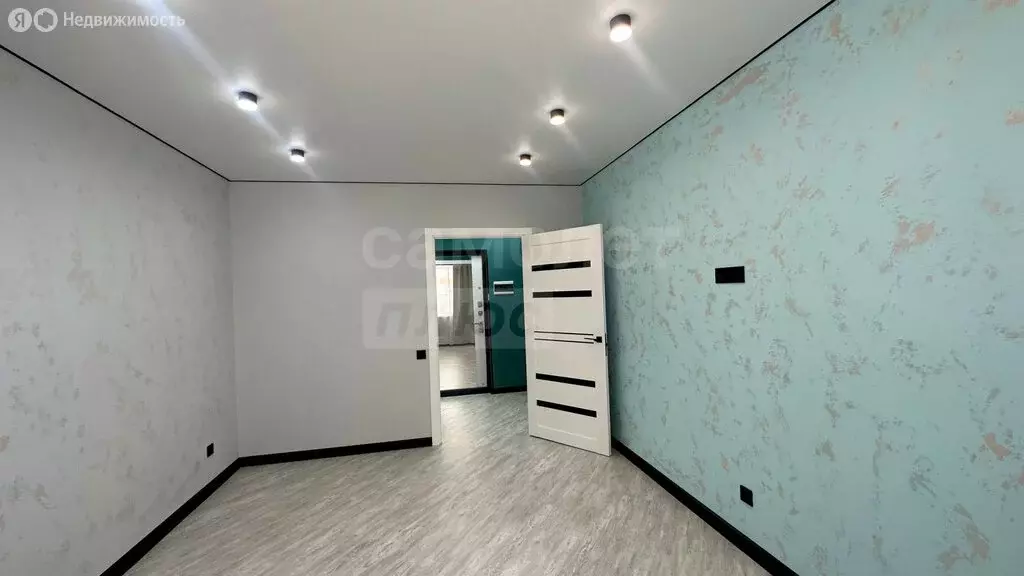 1-комнатная квартира: Оренбург, улица Юркина, 8 (43 м) - Фото 2