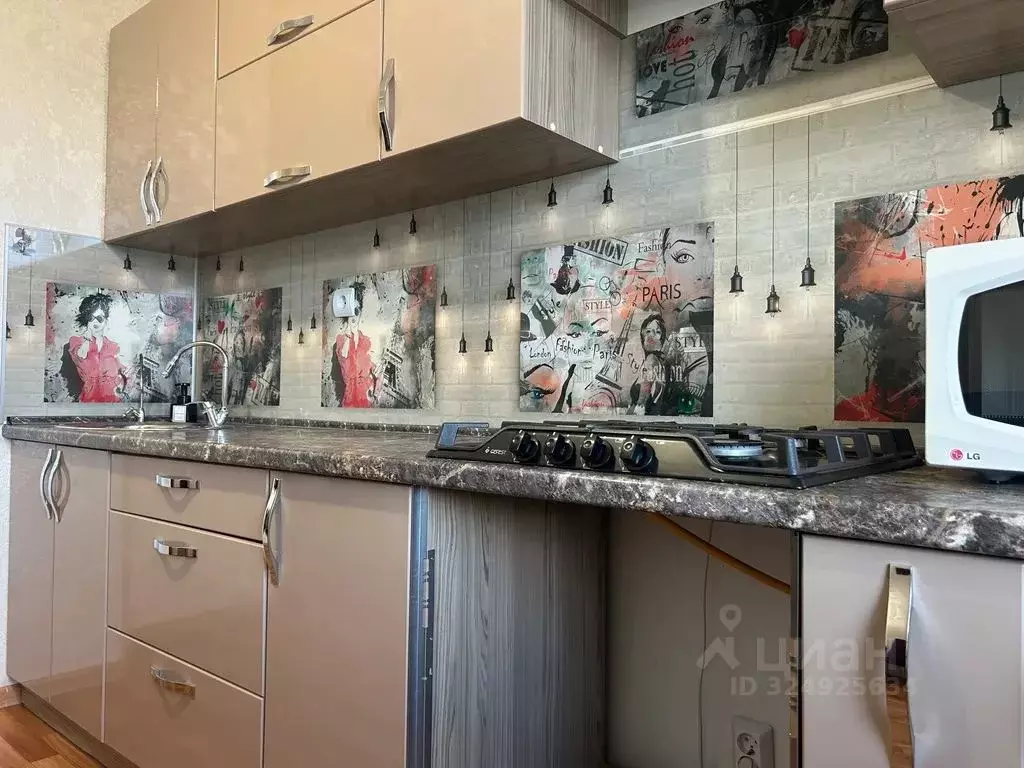 1-к кв. Татарстан, Альметьевск Алсу мкр, ул. Рината Галеева, 27 (50.0 ... - Фото 2