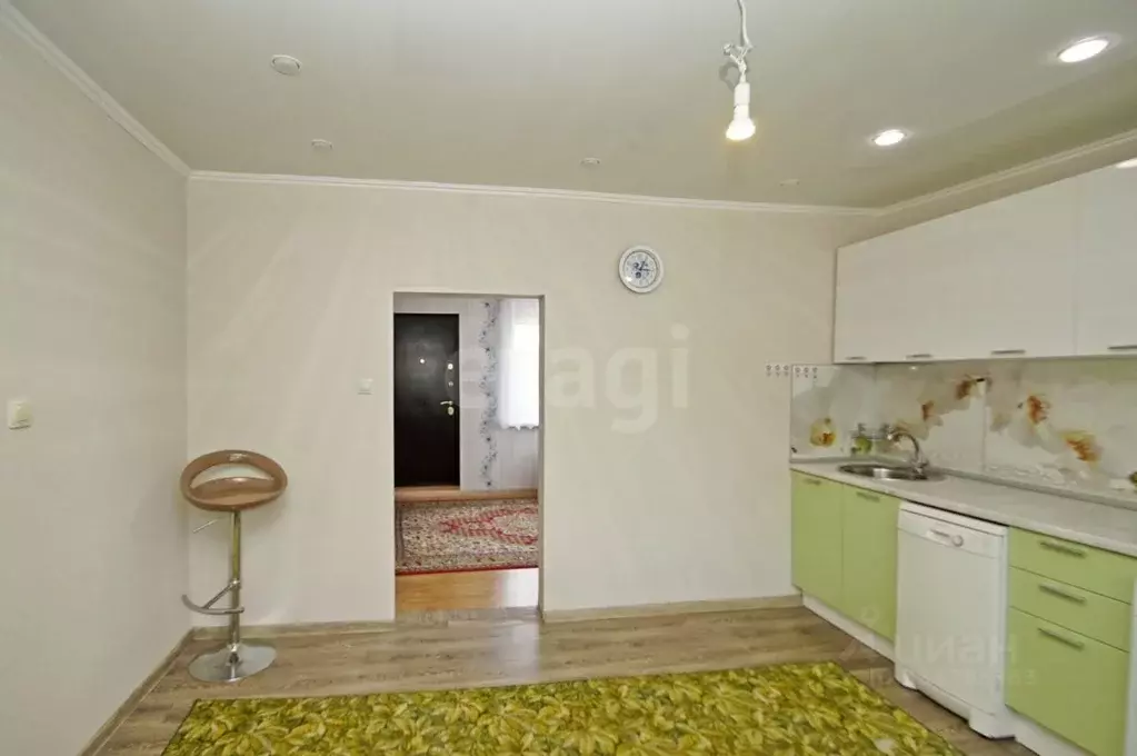 Дом в Омская область, Омск ул. 15-я Рабочая, 73 (67 м) - Фото 1