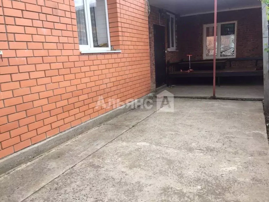 Дом в Ростовская область, Цимлянск ул. Артемова (147 м) - Фото 0
