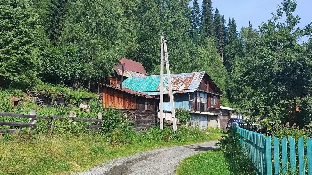 Дом в Кемеровская область, Таштагол ул. 7 Ноября, 13 (90 м) - Фото 2