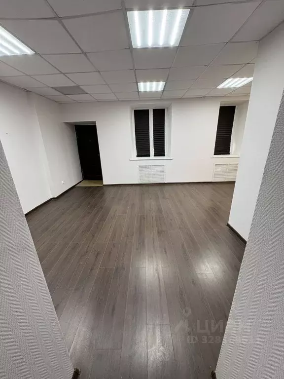 Офис в Свердловская область, Екатеринбург ул. Гагарина, 53А (25 м) - Фото 1