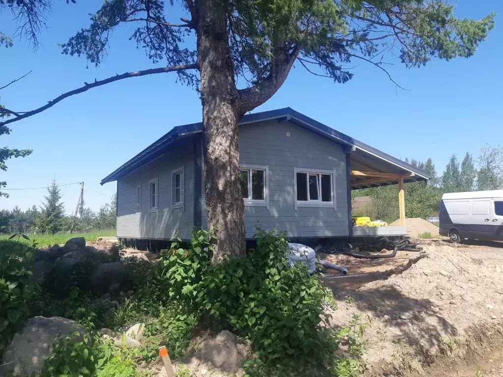Дом в Ленинградская область, Лужский район, Толмачевское городское ... - Фото 0