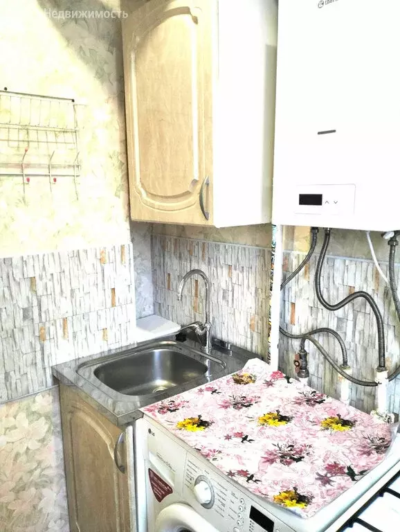 3-комнатная квартира: Сыктывкар, улица Оплеснина, 13 (56.1 м) - Фото 1