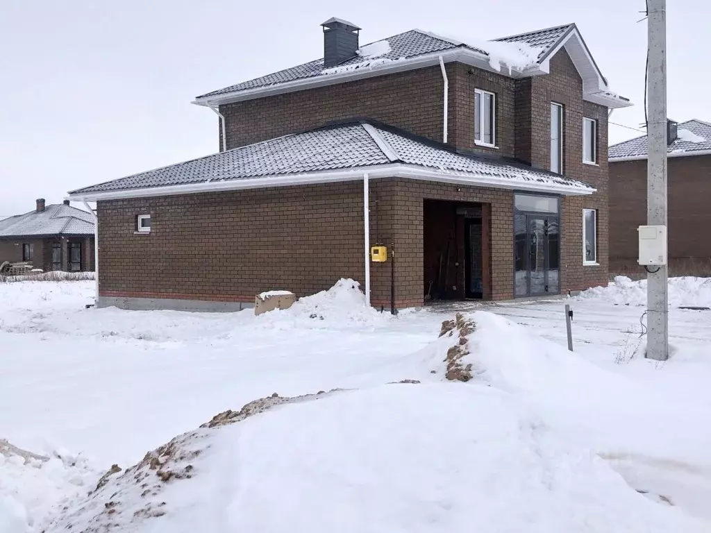 Дом в Татарстан, Лаишевский район, с. Сокуры ул. Яркая, 15 (220 м) - Фото 1