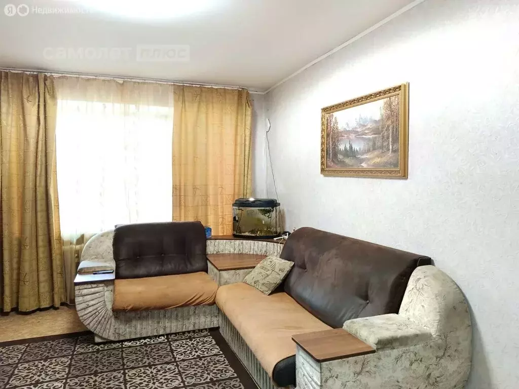 4-комнатная квартира: Йошкар-Ола, улица Зарубина, 39 (75.5 м) - Фото 0