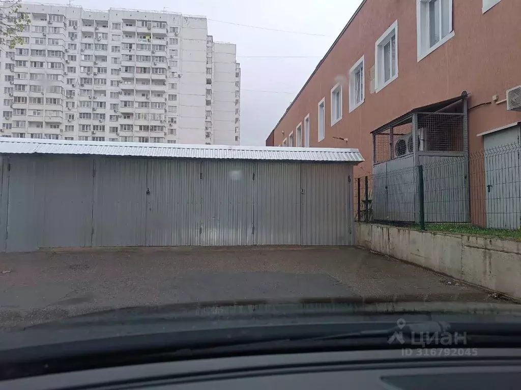 Гараж в Краснодарский край, Краснодар ул. Карякина, 7 (20 м) - Фото 1