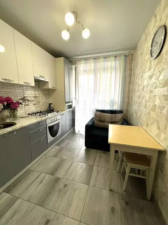 1-к. квартира, 32 м, 5/10 эт. - Фото 0