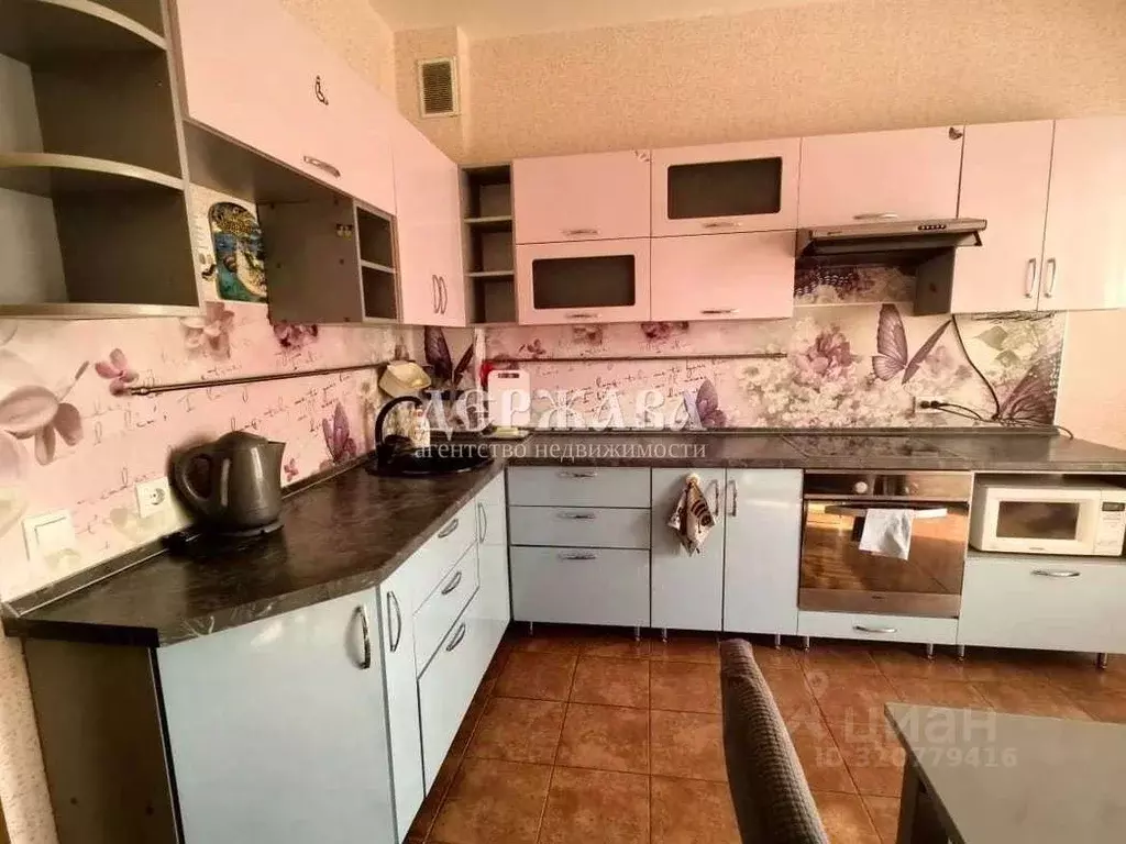 2-к кв. Белгородская область, Старый Оскол Степной мкр, 30 (70.0 м) - Фото 1