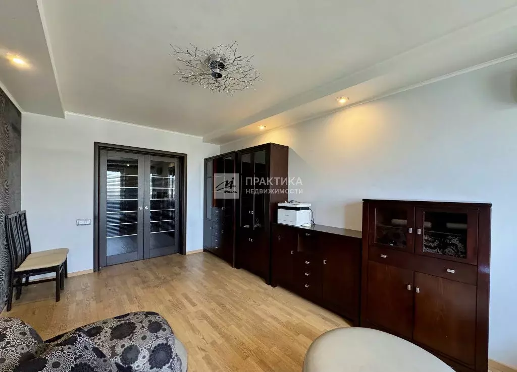 Продается 3-комнатная квартира - Фото 2