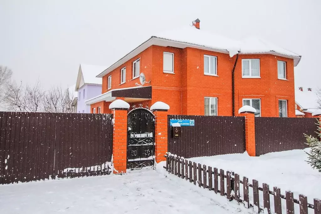 Дом в Ульяновская область, Ульяновск ул. Бари Тарханова, 39 (480 м) - Фото 0
