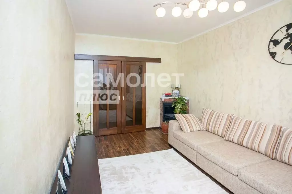 3-к кв. Кемеровская область, Кемерово ул. Дружбы, 3Б (72.6 м) - Фото 0