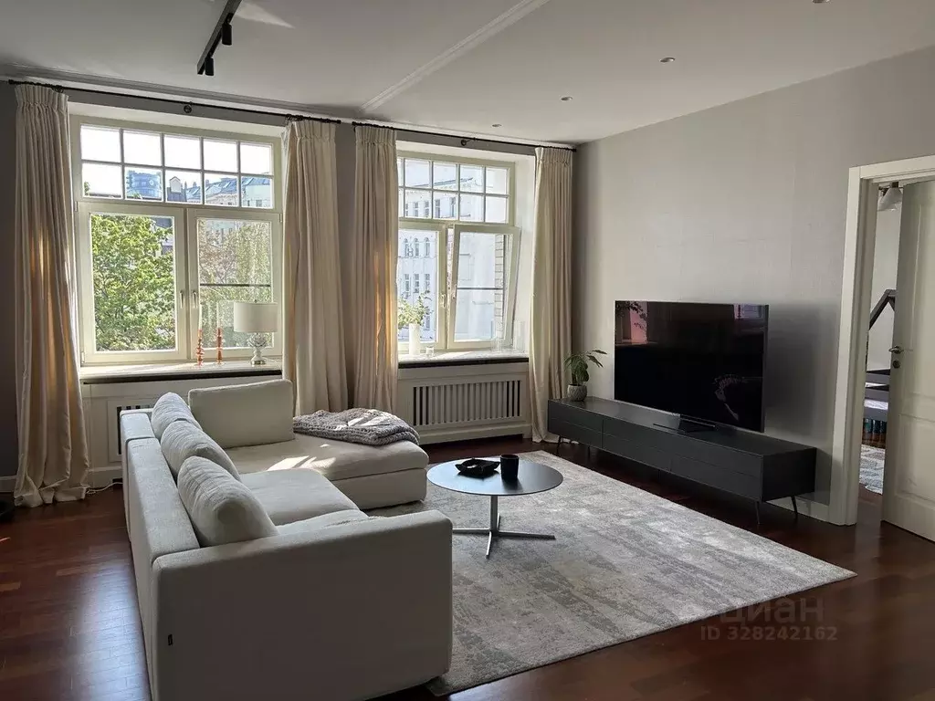 4-к кв. Москва ул. Большая Полянка, 43С3 (148.2 м) - Фото 0