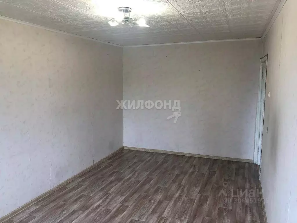 1-к кв. Хакасия, Абакан ул. Крылова, 71А (32.4 м) - Фото 1