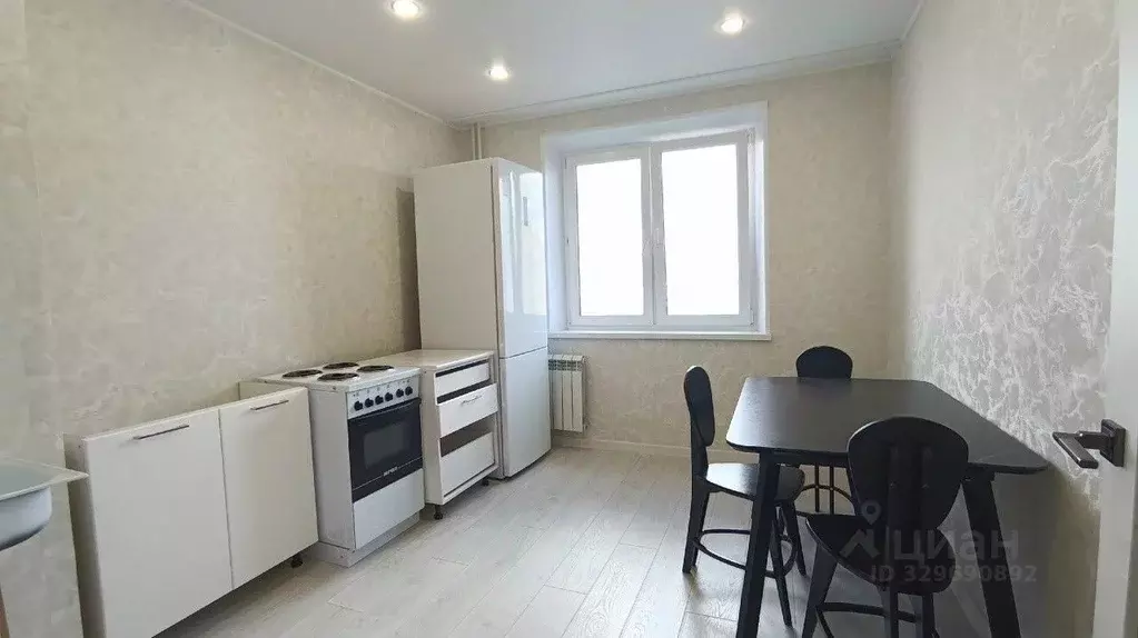 3-к кв. Челябинская область, Копейск ул. Короленко, 4Б (73.0 м) - Фото 1