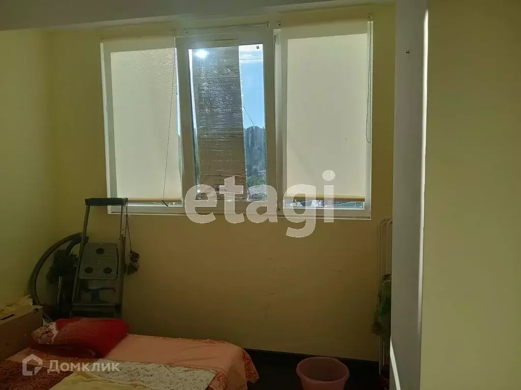 Продаётся 4-к квартира, 56 м - Фото 1