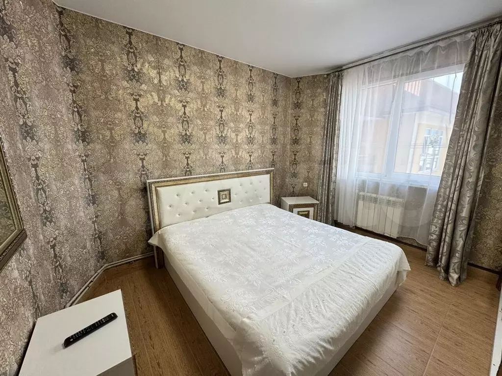 3-к. квартира, 85 м, 2/4 эт. - Фото 0