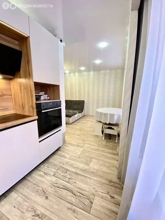 3-комнатная квартира: Братск, улица Крупской, 10 (61.9 м) - Фото 1