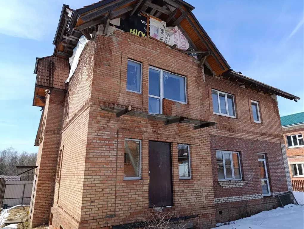 Дом 445 м на участке 6 сот. - Фото 0