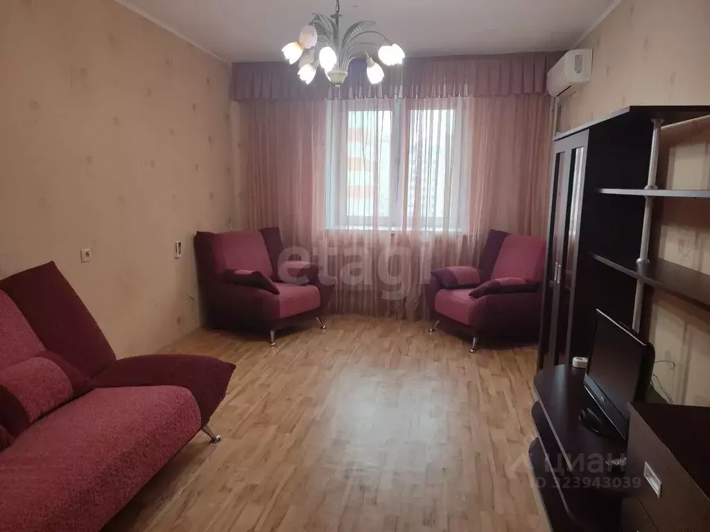 1-к кв. Тамбовская область, Тамбов Ореховая ул., 3 (43.6 м) - Фото 1