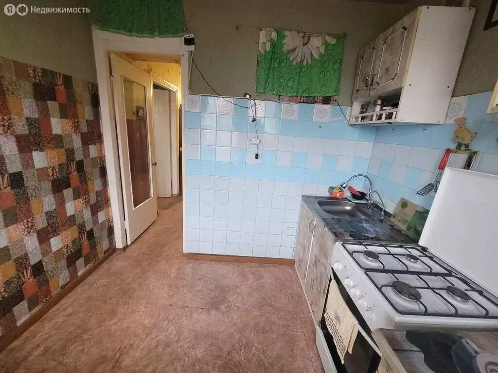 3-комнатная квартира: Астрахань, улица Дзержинского, 54А (63 м) - Фото 1