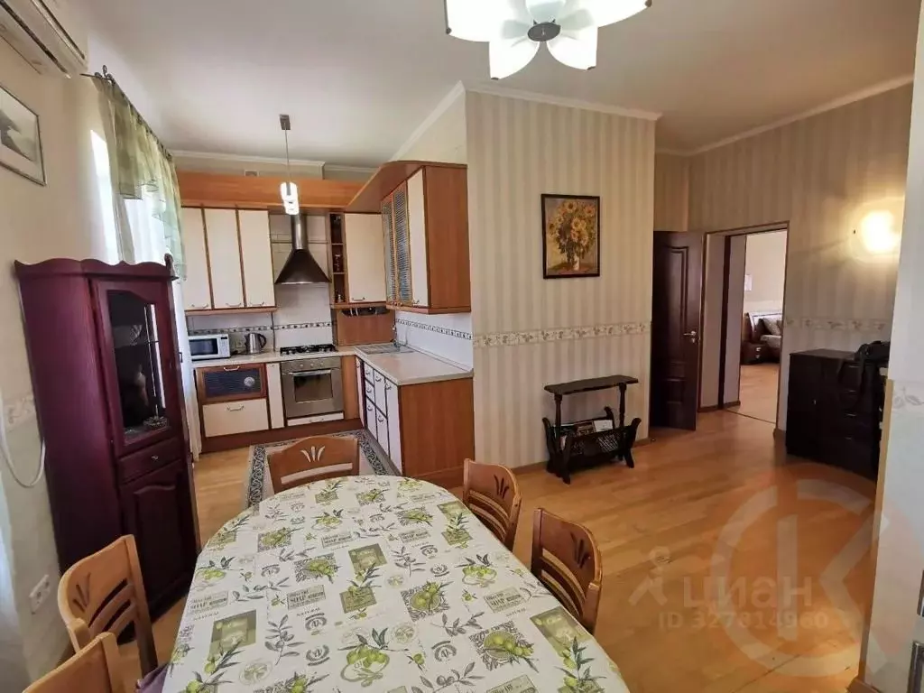 2-к кв. Крым, Евпатория ул. Фрунзе, 25 (66.8 м) - Фото 1