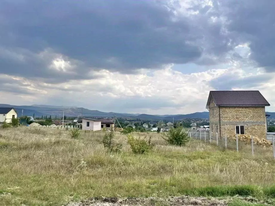 Участок в Крым, Симферопольский район, с. Доброе ул. Солнечная (9.0 ... - Фото 0