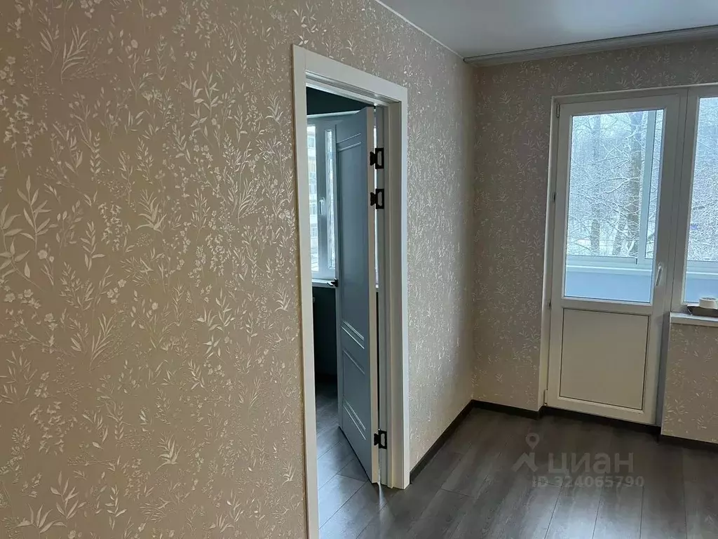 2-к кв. Псковская область, Псков ул. Труда, 43 (43.0 м) - Фото 2