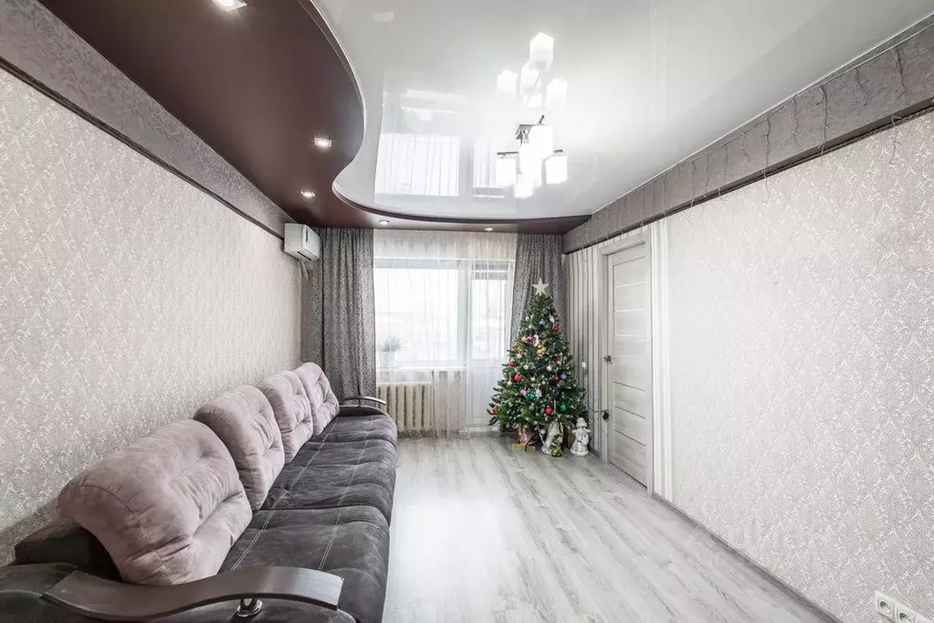 2-к кв. Омская область, Омск ул. 21-я Амурская, 8 (44.4 м) - Фото 1