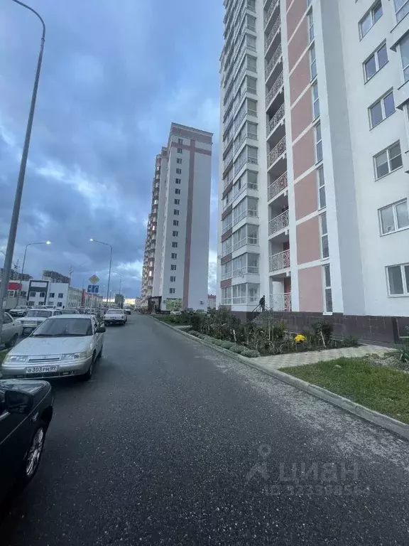 3-к кв. Карачаево-Черкесия, Черкесск ул. Свободы, 62 (70.0 м) - Фото 1