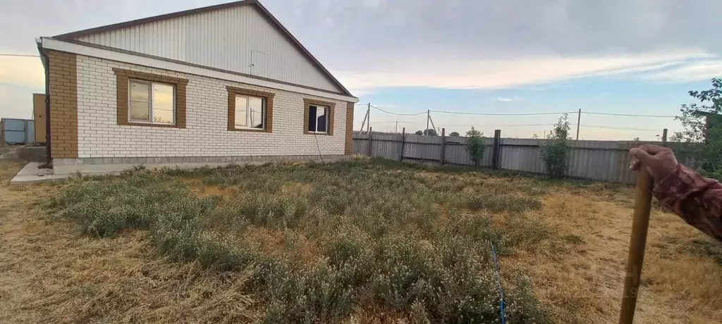 Дом в Астраханская область, Красноярский муниципальный округ, с. ... - Фото 2