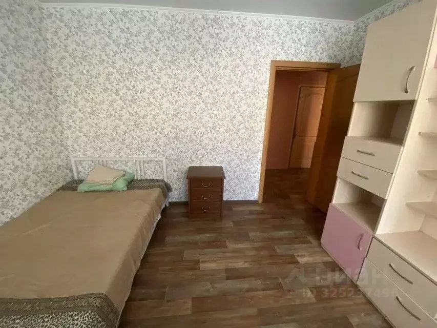 3-к кв. Омская область, Омск Городок Нефтяников мкр, ул. 22 Апреля, 43 ... - Фото 2