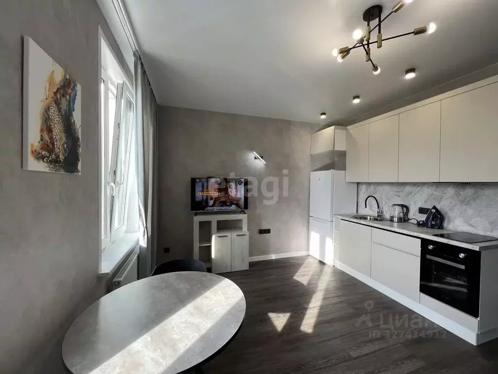 Студия Тюменская область, Тюмень Новгородская ул., 1 (30.0 м) - Фото 1