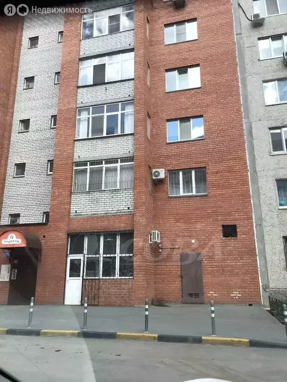 1-комнатная квартира: Тюмень, улица Московский Тракт, 143к5 (46 м) - Фото 1