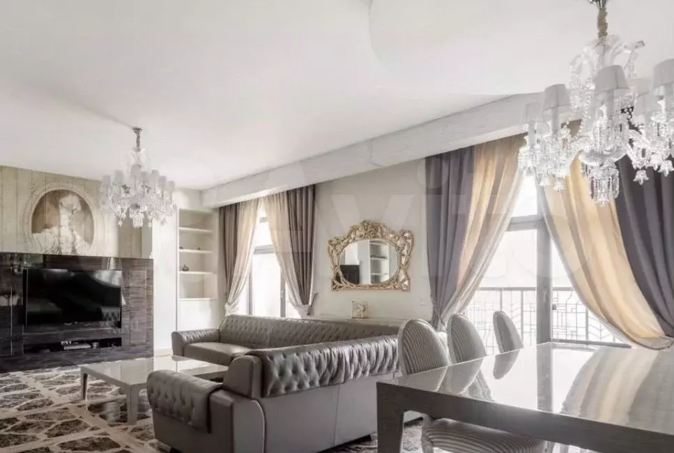 5-к. квартира, 250 м, 3/6 эт. - Фото 1