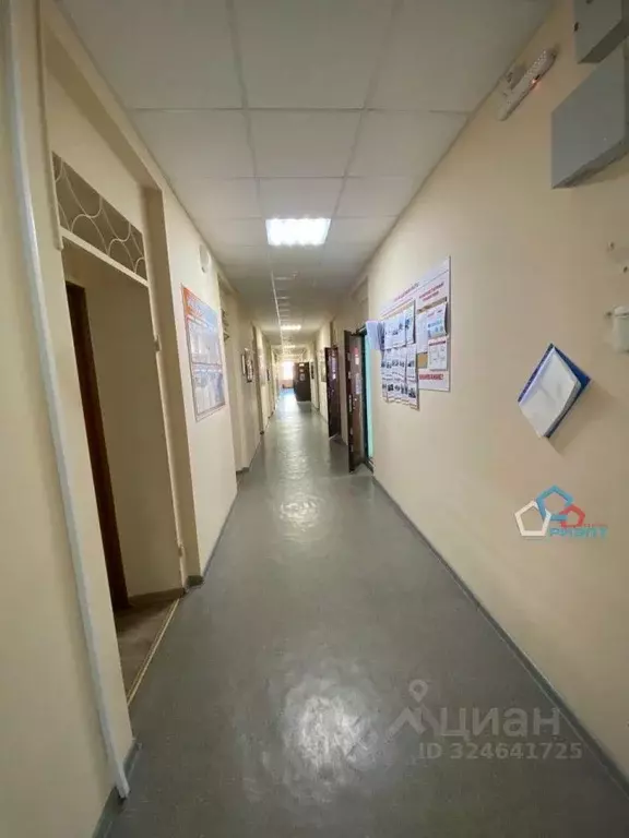 Помещение свободного назначения в Омская область, Омск ул. Химиков, 8 ... - Фото 2