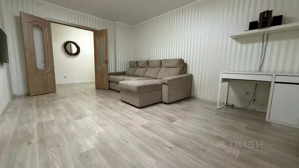 3-к кв. Татарстан, Альметьевск просп. Изаила Зарипова, 41 (90.7 м) - Фото 2