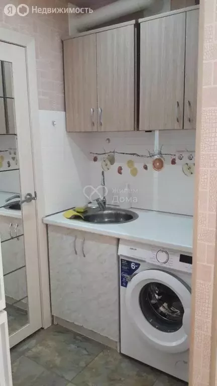 2-комнатная квартира: Волгоград, проспект Столетова, 2А (35 м) - Фото 2